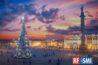 Туристы начали массово отменять туры в Петербург на Новый год