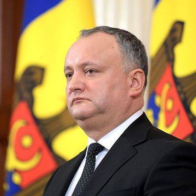 Проевропейские партии Молдавии бойкотируют заседание парламента и требуют его роспуска