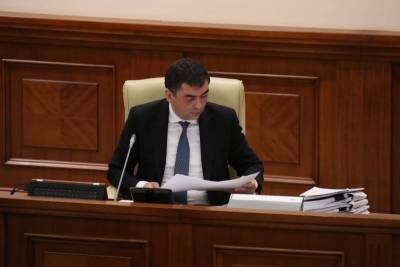 Вице-спикером парламента Молдовы стал соратник беглого олигарха