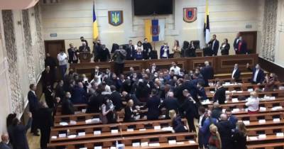 Депутаты устроили массовую драку в Одесском облсовете