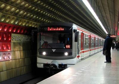 В Праге продлили работу метро