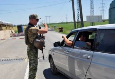Боевики продолжают блокировать работу пяти КПВВ на Донбассе