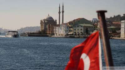 Туристки из РФ лишились 60 тыс. рублей из-за прогулки по Турции без масок