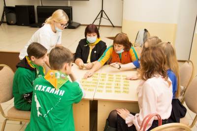 На форуме "Родника" в Южно-Сахалинске детей вдохновляли на помощь