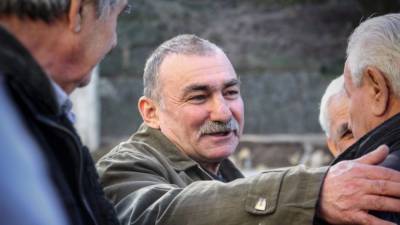 ФСБ пришла с обысками к крымскотатарскому активисту в оккупированном Крыму