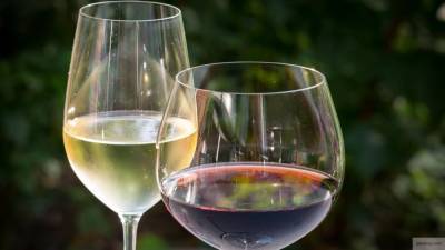 Ученые перечислили три критических возраста для употребления алкоголя