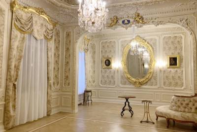 Интерьеры Юсуповского дворца в Петербурге отреставрировали за 778,5 млн рублей