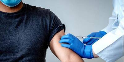 В МВД предлагают инициировать уголовную ответственность за подделку вакцины от COVID-19