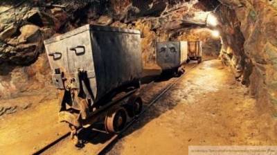 Обрушение шахты в Китае унесло жизни 18 человек