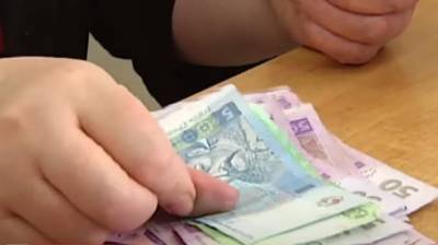 Пенсии в декабре: выплаты украинцев выросли – кому и сколько добавили