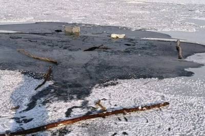 В Нижегородской области машина провалилась под лёд