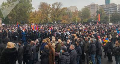 В Ереване стартовал митинг оппозиционных сил