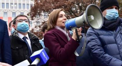 Демократы Молдовы присоединятся к протестам, объявленным Санду