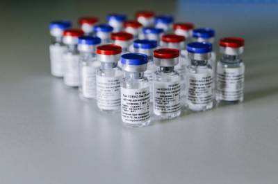 Стала известна предельная цена на вакцину от коронавируса "Спутник V"