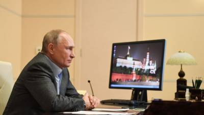 Человечность превыше всего: о чем Путин говорил с волонтерами России