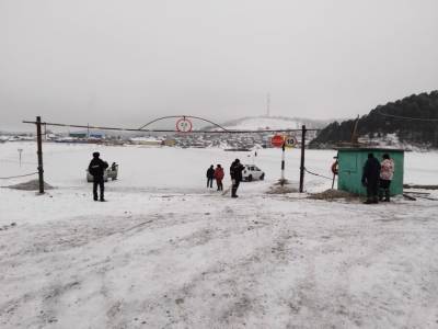 На реке Уфа начала работу временная ледовая переправа