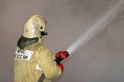 Пожарные не отдыхают в субботу: 5 декабря горела баня в смоленской деревне