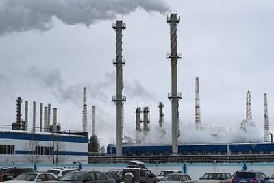 Жители российского города пожаловались на зуд от выбросов с заводов