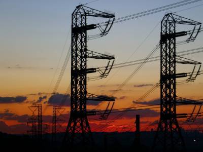 Британия рискует остаться без электричества – цены подскочили до четырехлетнего максимума