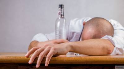 Аналитик приравнял действия украинских властей к поведению алкоголика
