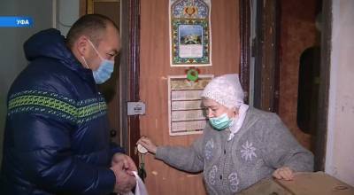 В Башкирии спортсмены стали волонтерами доставки пожилым