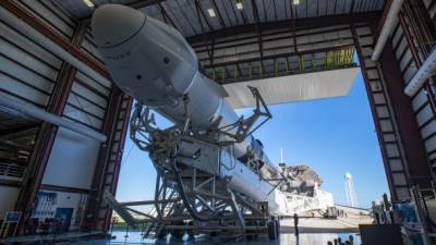 SpaceX отменила старт грузового корабля к МКС