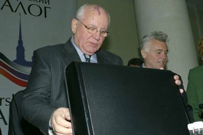 Родные Горбачева перестали его навещать