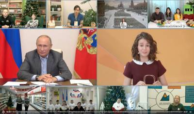 Владимир Путин поздравил "Добровольцев России" с Днем волонтера