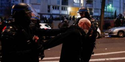 Протесты в Париже: полиция сообщила о 64 задержанных, восемь силовиков пострадали