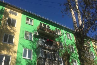 Хабаровские многоквартирные дома утепляют новыми фасадами