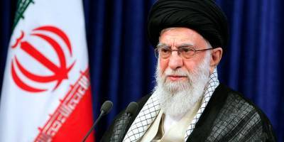 Иран: больной раком Хаменеи передал власть сыну