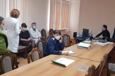 Главврача клинической больницы в Чите Шальнёва задержали по подозрению в получении взятки