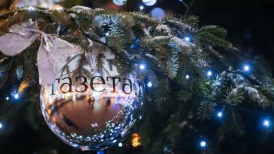 В МЧС дали советы по безопасному украшению новогодней елки
