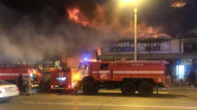 В МЧС сообщили об увеличении площади пожара в Ростове-на-Дону