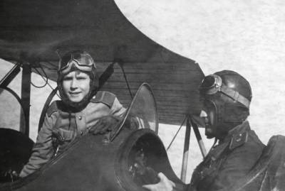 Аркадий Каманин: как воевал самый молодой летчик Великой Отечественной