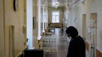 Александр Карабиненко - В России за сутки умерли 457 пациентов с коронавирусом - russian.rt.com