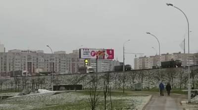 Белорусские силовики стягивают спецтехнику в центр Минска
