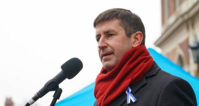 Домбровский возмущен задержаниями журналистов в Латвии и планирует разговор с главой МВД