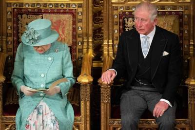 Индивидуальный подход, сложное обучение и буллинг: как учились британские монархи