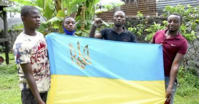 "Спасибо, что вы есть": африканцы из ДР Конго поздравили украинских военных с Днем Вооруженных сил