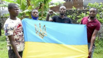 "Слава Вооруженным силам Украины": Африканцы из Конго поздравили украинских военных – видео