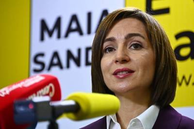 Санду потребовала немедленной отставки правительства Молдовы
