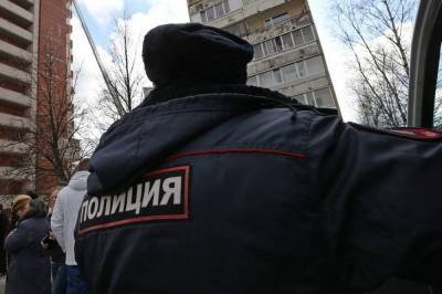 В Москве полицейский приставал к 13-летней школьнице и выстрелил ей в ногу