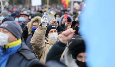 Участники акции протеста в Кишиневе приняли резолюцию об отставке правительства