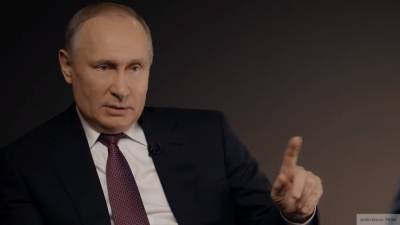 Путин дважды пошутил на совещании насчет Михельсона