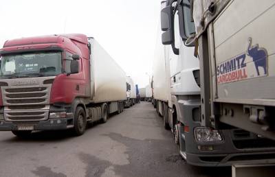 Около тысячи грузовиков ожидают выезда из Беларуси на границе с Литвой