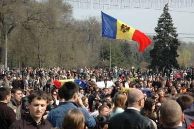 Сторонники Санду собрались на антиправительственный «майдан» в Кишинёве