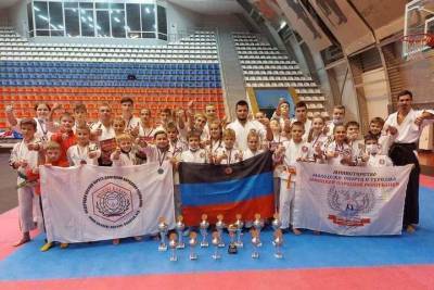 Донецкая сборная увезла с Кубка России по косики каратэ 43 медали