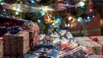 Психологи дали советы по выбору новогодних подарков