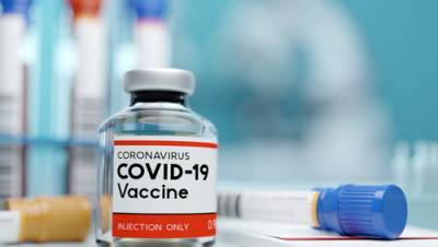 Врач: двум группам людей нельзя делать прививку от коронавируса